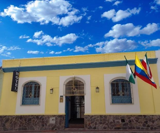 Hotel Posada De Santa Elena 通哈 外观 照片